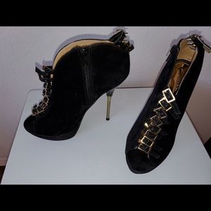 🛍Shoe Dazzle suede booties🛍